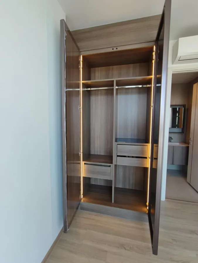 ขาย เดอะไลน์ พหล-ประดิพัทธ์ เฟอร์ built in แน่นๆ แถมห้องใหม่มากก ราคานี้ถือว่าคุ้มมาก จองเลย