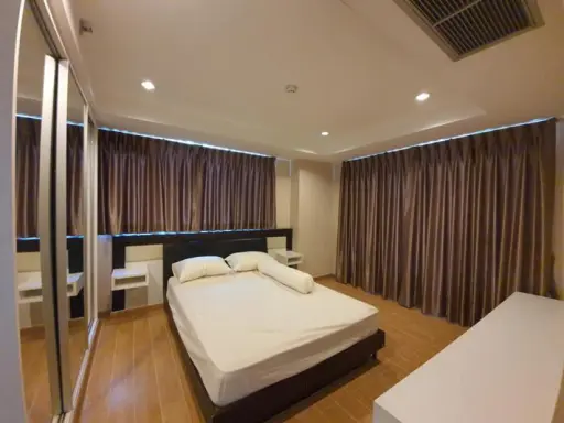 Condo Inspire Place, ABAC Rama 9, corner room, beautiful decoration, wide usable area Convenient like this, don't miss it.