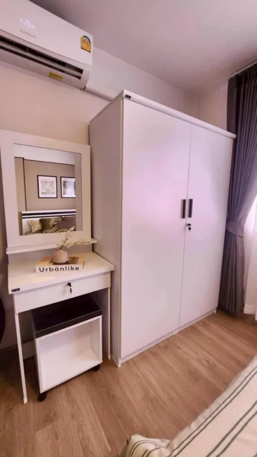 For sale: Lumpini Center Nawamin, decorated in a luxurious modern style (pictured). Fully furnished, like getting a new condo. Condo in the heart of t