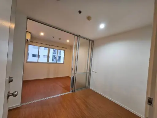 For sale or rent: Lumpini Mega City Bangna, empty corner room, not crowded, quiet, very private. Interested, book now. images