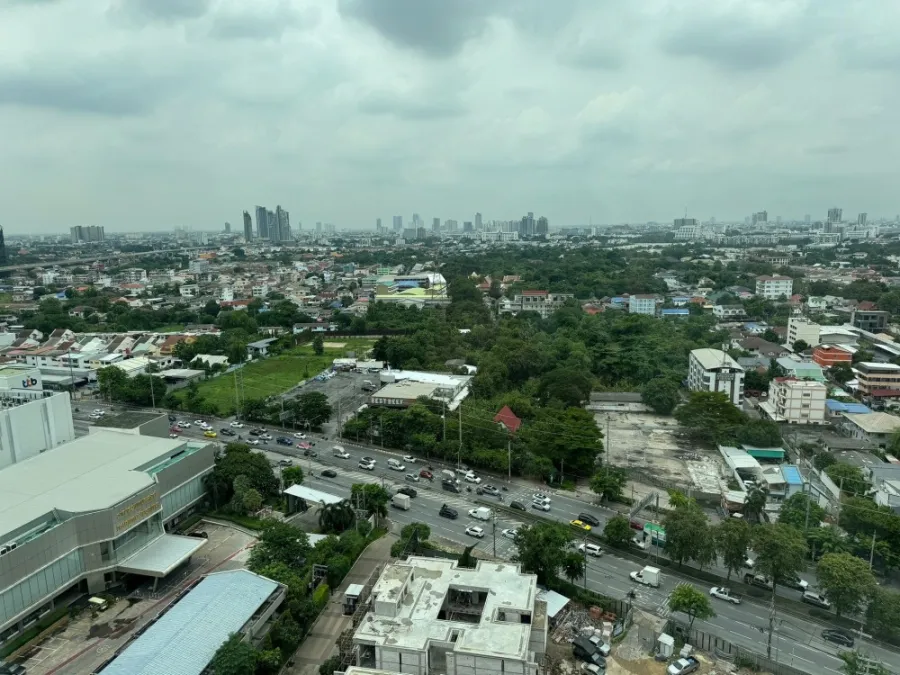ขาย เซ็นทริค ซีน รัชวิภา 1 ห้องนอน 1 ห้องน้ำ ชั้น 21 อาคารบี เฟอร์ครบชุด วิวสวย จองเลยจ้า