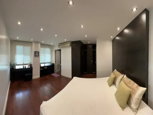 ขาย 49 พลัส ห้องกว้าง มีพื้นที่ใช้สอย เฟอร์นิเจอร์ครบครัน เครื่องใช้ไฟฟ้าครบชุด มาแต่ตัวอยู่ได้เลย