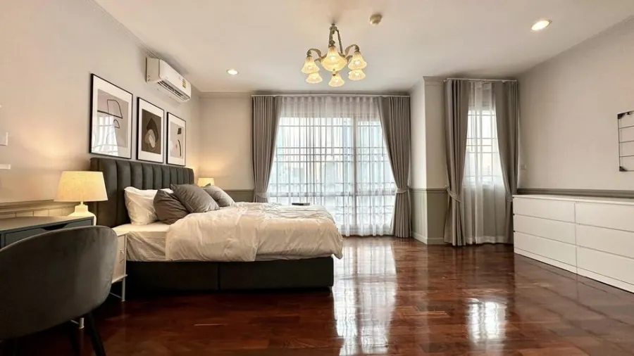 For rent, Silom Grand Terrace, 19th floor, city view, decorated in modern, minimal style, beautiful like this, do not miss a reservation.