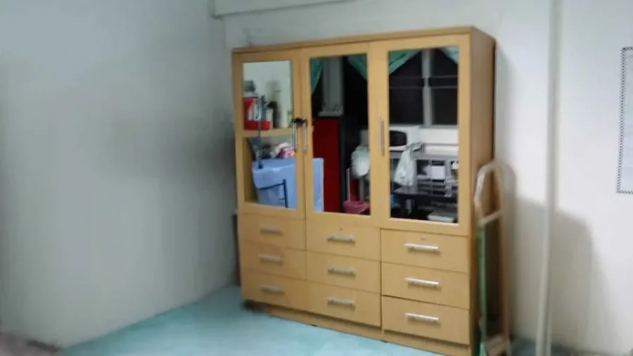 For sale: Ratchada City Condo, corner room, not crowded, comes with a lot of usable space, don't miss it.