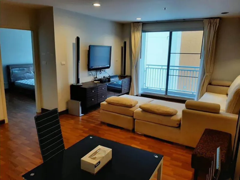 คอนโด เซ็นทริค ซีน พหลโยธิน 9 ห้องใหญ่ ใกล้รถไฟฟ้า ห้ามพลาด !!