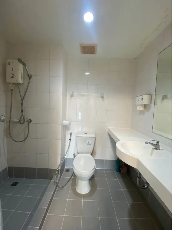For rent: Chapter One Modern Dutch 1-bedroom apartment. Fully furnished with great amenities and unobstructed views. Book now!