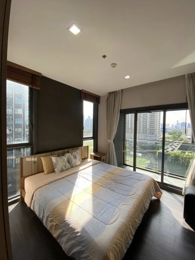 ให้เช่า The Line Asoke-Ratchada ห้องแต่งพร้อมอยู่ สิ่งอำนวยความสะดวกครบ มาแต่ตัวเข้าอยู่ได้เลย อย่ารอช้า