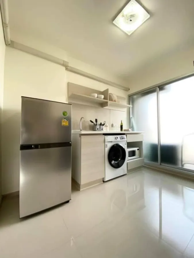 Sell / rent Aspire Ladprao 113, 7th floor, corner room, very private. Good view, no building blocking it. You need to reserve now. Hurry up.
