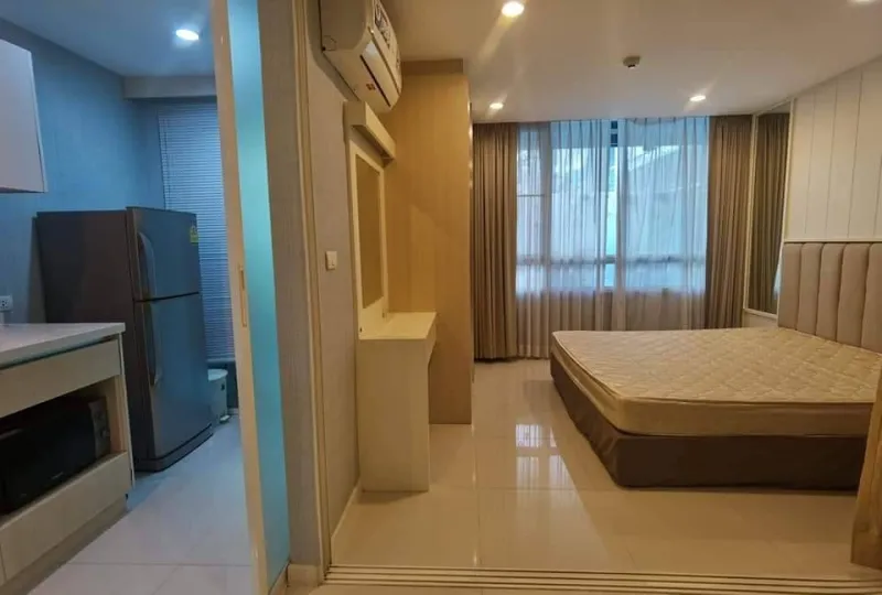ขาย ให้เช่า!! คอนโด อิลีเม้นท์ ศรีนครินทร์ ชั้น 1 ตึก 3 ห้องตกแต่งสวย พร้อมเข้าอยู่ได้ทันที จองเลย!!