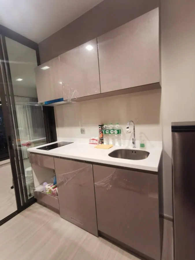 Condo for sale, for rent, Life Asoke-Rama 9, high floor, privacy, very beautiful room, don't miss it.