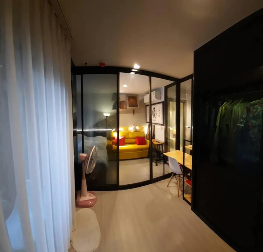 Sell / rent Life Asoke-Rama 9, very new condition. Plus a very beautiful view If you don't book, you will regret it. Hurry up.