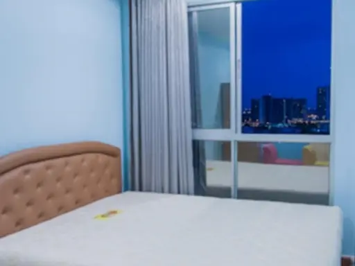 For rent Life @ BTS-Tha Phra colorful room Look at it and it's bright and comfortable. Plus, the view is clear. There is no building to block it. Hurry up.
