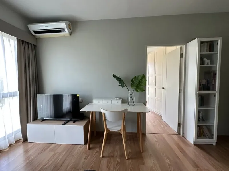 ขายด่วน!! คอนโด ยูนิโอ สุขุมวิท 72 ชั้น 3 ตึก E ห้องมุม ห้องสวย เฟอร์นิเจอร์ครบ พร้อมอยู่ ห้ามพลาด!!