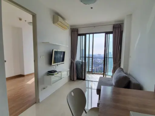 For rent: Ideo Mix Sukhumvit 103, corner unit facing Bang Na intersection. Comfortable and spacious. Book now! images