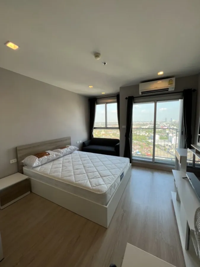 For sale: Casa Condo Bang Yai, 33rd floor, comes with furniture. Complete with electrical appliances. Book now, don't miss out.