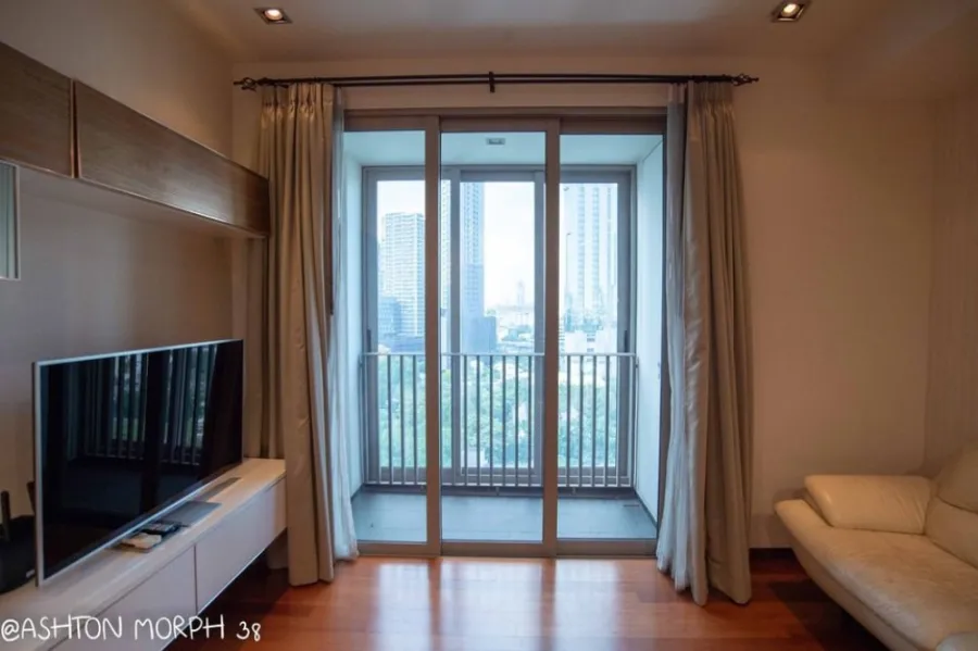 เช่า คอนโด แอชตัน มอร์ฟ 38 ชั้นสูงกำลังดี ห้องใหญ่ เจ้าของใจดี ดูแลห้องอย่างดี พลาดไม่ได้