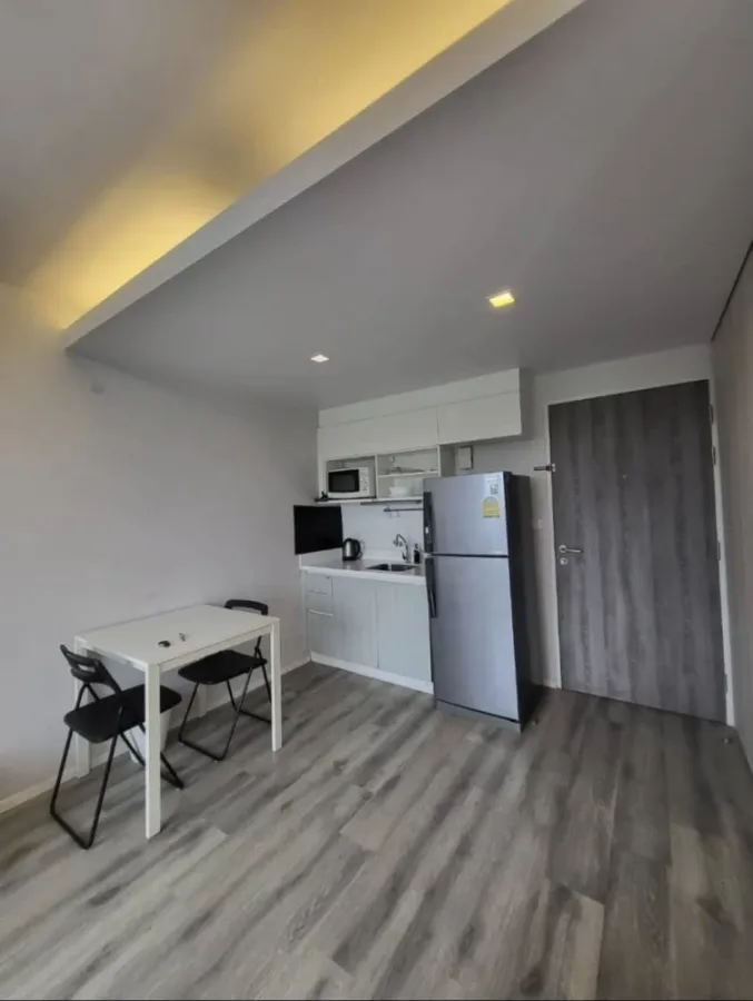 ให้เช่า Double Lake condominium ชั้น 7 ห้องกว้างขวาง วิวริมทะเลสาบ ไม่ใช่ด้านติดถนน ห้ามพลาด
