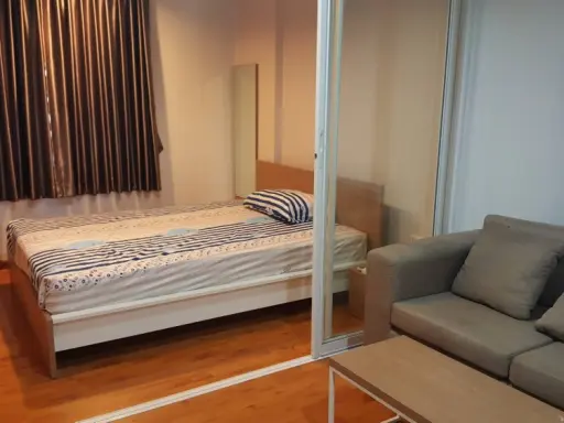 For rent Tulip Square Om Noi, convenient transportation, near shopping areas, move now, don't hesitate !!
