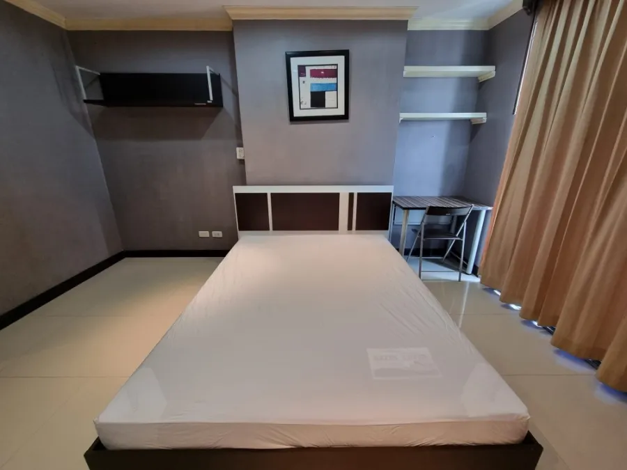 มาจร้า ห้องราคาเบาๆ เฟอร์นิเจอร์ครบครัน แถมได้วิวเมืองสวยสุดๆ จองเลยที่ คอนโด รัชดา ออร์คิด ให้เช่า