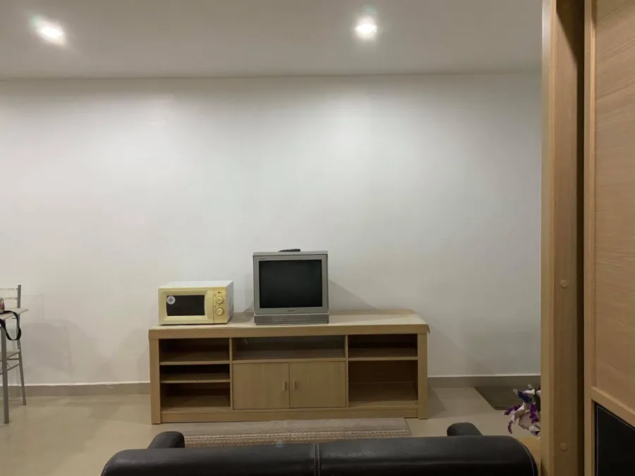 ให้เช่า คอนโด Regent Home 1 พหลโยธิน 67 ห้องมุมเป็นส่วนตัว เฟอร์นิเจอร์ครบ พร้อมย้ายเข้าอยู่ได้เลย