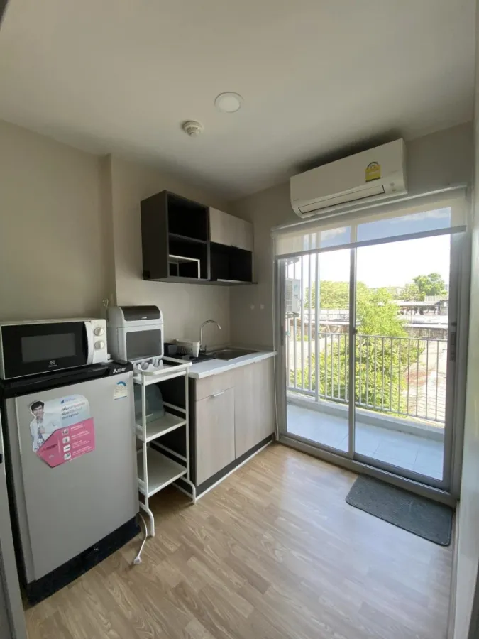 For rent: BE Condo room, ready to move in, complete with furniture and electrical appliances. If you don't reserve, you'll regret it later.
