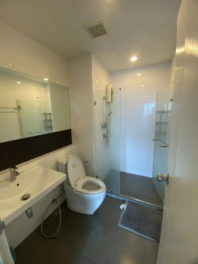 For sale, for rent, The Tempo Grand Sathon-Wutthakat, beautifully decorated room, great price, don't miss it, book now.