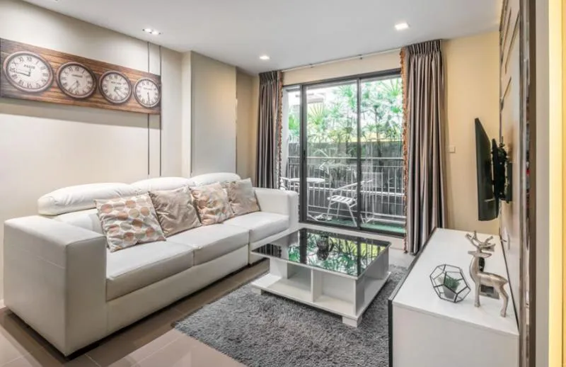ขาย/เช่า คอนโด Mirage 27 ชั้น 2 วิวสระ ตกแต่งสวยมาก พร้อมอยู่ ห้ามพลาด