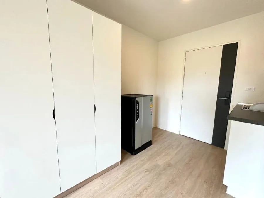 For rent, Lumpini Ville Chaengwattana, 10 rooms, nice decoration. Complete facilities Hurry up to reserve before you miss it.