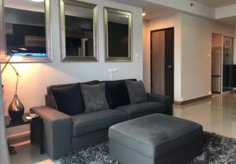 Condo for rent at Supalai River Resort, 14th floor, floor level that can experience the most beautiful view of the Chao Phraya River.