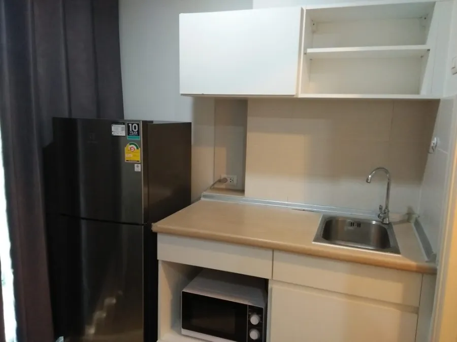 Condo for rent, Lumpini Ville Sukhumvit 77, 9th floor, separate bedrooms, with furniture, convenient travel, book now.