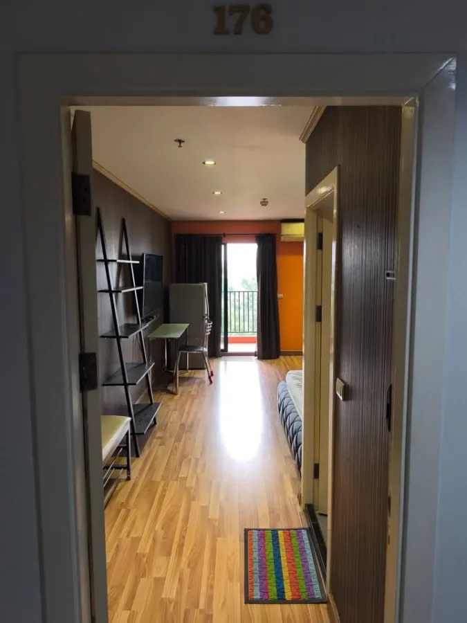 Condo for sale or rent, Regent Home 15, Chaengwattana, next to wallpaper, decorated, fully furnished, rent now