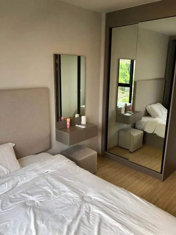 For rent: The Privacy Tha Phra Interchange, bright and comfortable room, with many amenities. Hurry and book now.