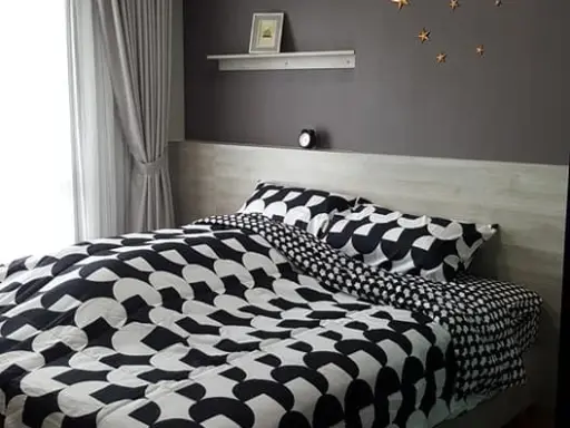 For rent, Regent Home Sukhumvit 81, nicely decorated room. Wallpapering the whole room Don't miss a lot.