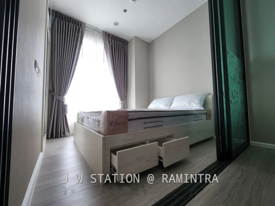 Condo for rent, JW Station @ Ramindra, new room, new furniture. New appliances ready to move in