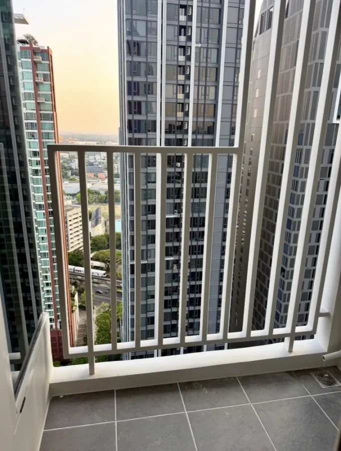Urgent Sale/rent!! Culture Thonglor, 28th Floor, Beautiful Unit, Super Affordable, Don't Miss!!