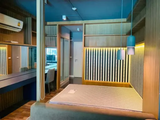Condo for sale, A Space Me, Sukhumvit 77, decorated with built-ins, 1st floor, next to the swimming pool. You can play in the water.