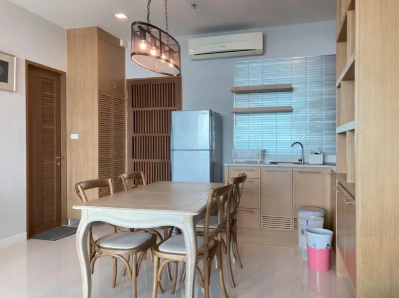ให้เช่า Casalunar Paradiso 2 ห้องนอน มาพร้อมการตกแต่งที่ครบครัน สนใจรีบจองเลย ด่วนๆ