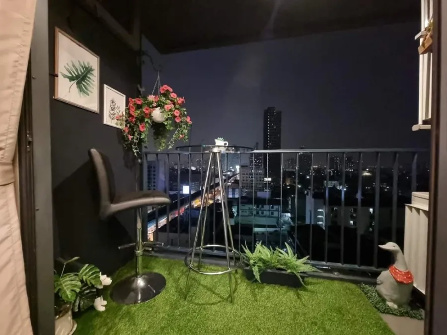 Condo for rent, Ideo Sukhumvit 93, decorated with wallpaper. Complete with full built-ins, amazing view, reserve quickly.