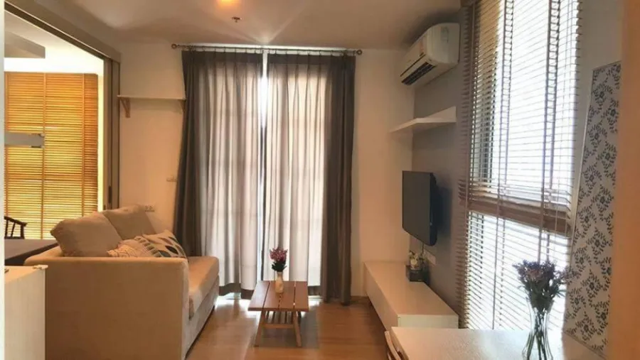 Condo for rent Haus 23 Ratchada-Ladprao, 12th floor, corner room, very private Simple and inviting decoration. Hurry up to reserve.
