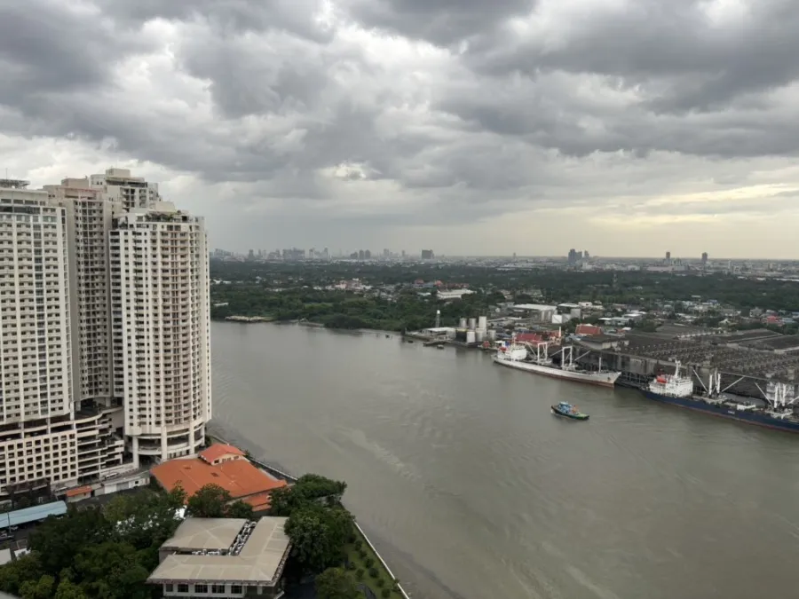 For rent!! Condo The Pano, 24th floor, full facilities, easy to travel, ready to move in, don't miss it!!