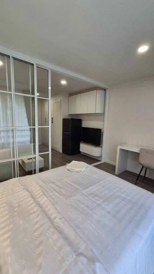 For rent, I-House Laguna Garden RCA, full facilities, huge built-in wardrobe