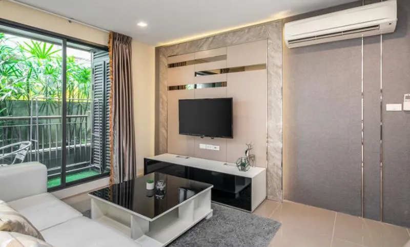 ขาย/เช่า คอนโด Mirage 27 ชั้น 2 วิวสระ ตกแต่งสวยมาก พร้อมอยู่ ห้ามพลาด