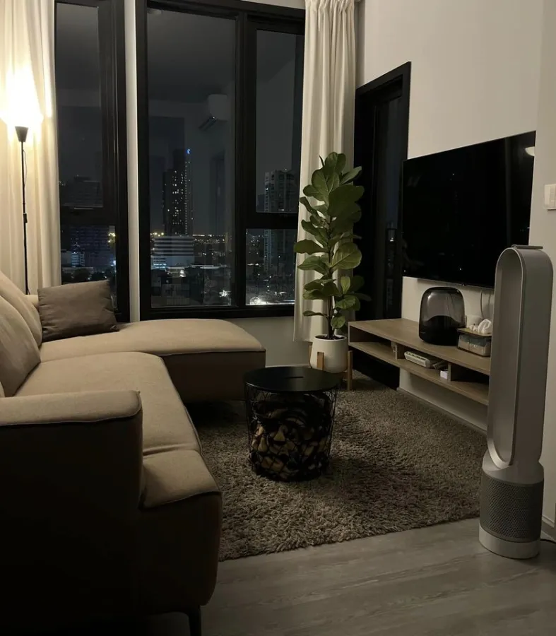 ขายคอนโด XT Ekkamai 1 ห้องนอน พร้อมอยู่ มีระเบียงนั่งชมวิว ตกแต่งครบ จองเลย