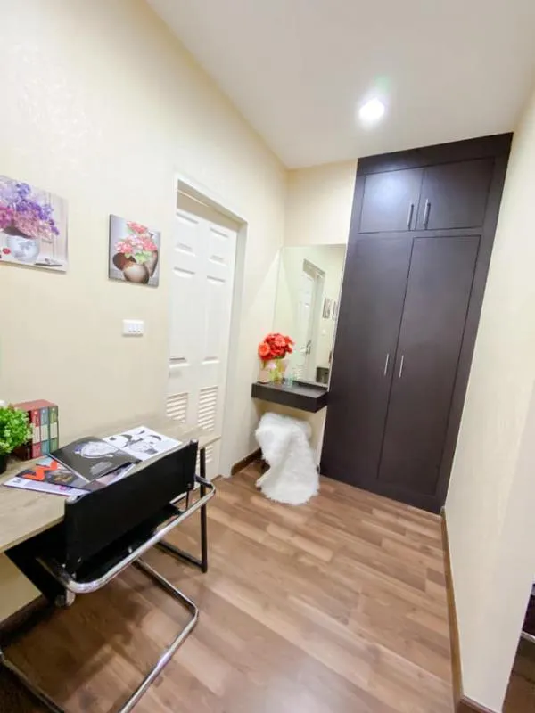 ขาย คอนโด ชีวาทัย ราชปรารภ เดินทางสะดวก 2 ห้องนอน เฟอร์ครบ วิวดีเวอร์ จองเลย!