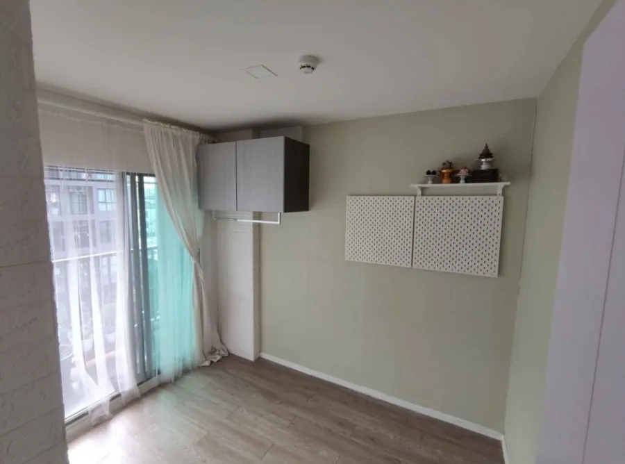 Selling Atmoz Ladprao 15, Rim room, privacy, pool view, great price, book quickly, don't miss it.