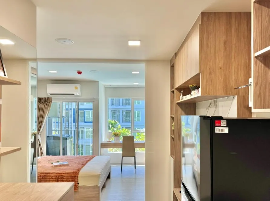 ให้เช่า เคฟ ทาวน์ ไอส์แลนด์ วิวสระ กั้นแยกห้องเป็นสัดส่วน Fully Furnished สนใจรีบจองเลย ด่วนๆ