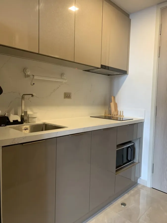 For rent condo One 9 Five Asoke-Rama 9 ห้องแต่งน่าอยู่ กั้นอยกเป็นสัดส่วน มาจองได้แล้ววันนี้ อย่าพลาด
