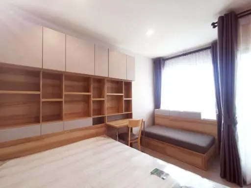 Urgent for rent !! Condo Life Sukhumvit 62, new room, fully furnished, convenient transportation, near BTS Bang Chak, don't miss !!