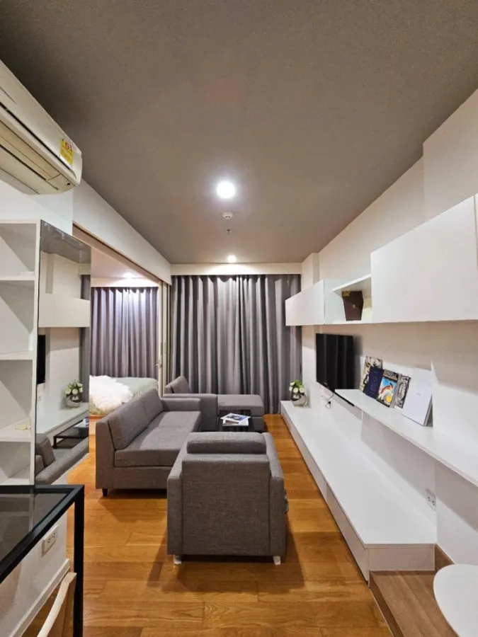 ขาย ให้เช่า!! คอนโด บลอคส์ 77 ชั้น 9 วิวสระว่ายน้ำ ตกแต่งเฟอร์ใหม่ทั้งห้อง พร้อมอยู่ ห้ามพลาด!!