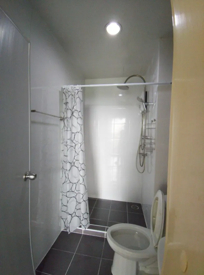 For rent The Kith Light Bangkadi-Tiwanon. The room is decorated very cool, has a beautiful view, comfortable, good price, hurry to reserve.